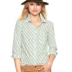 Gap Women's Fitted Boyfriend Button-Down Shirt